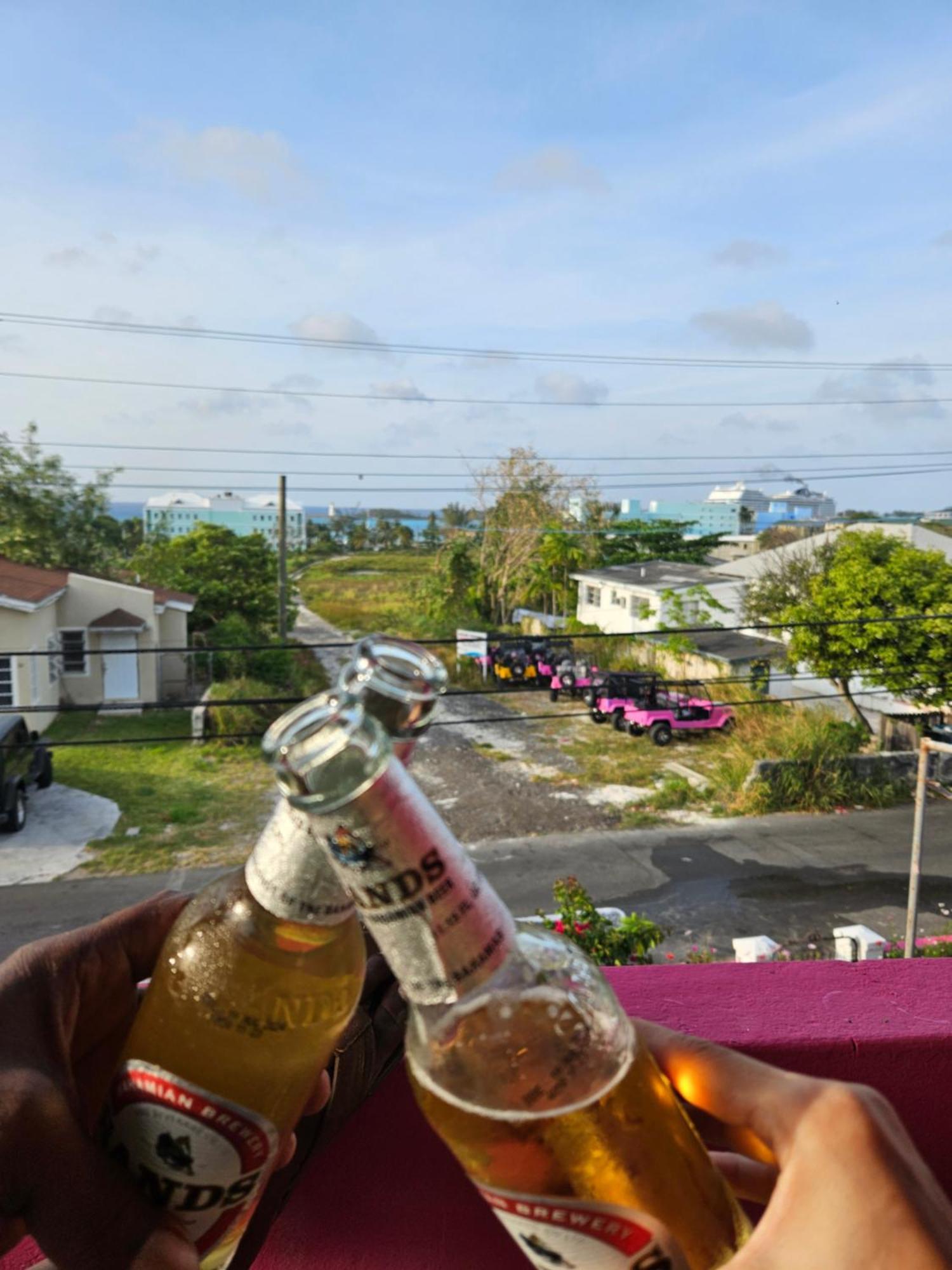 Da Pink And White Palace Nassau Exterior photo