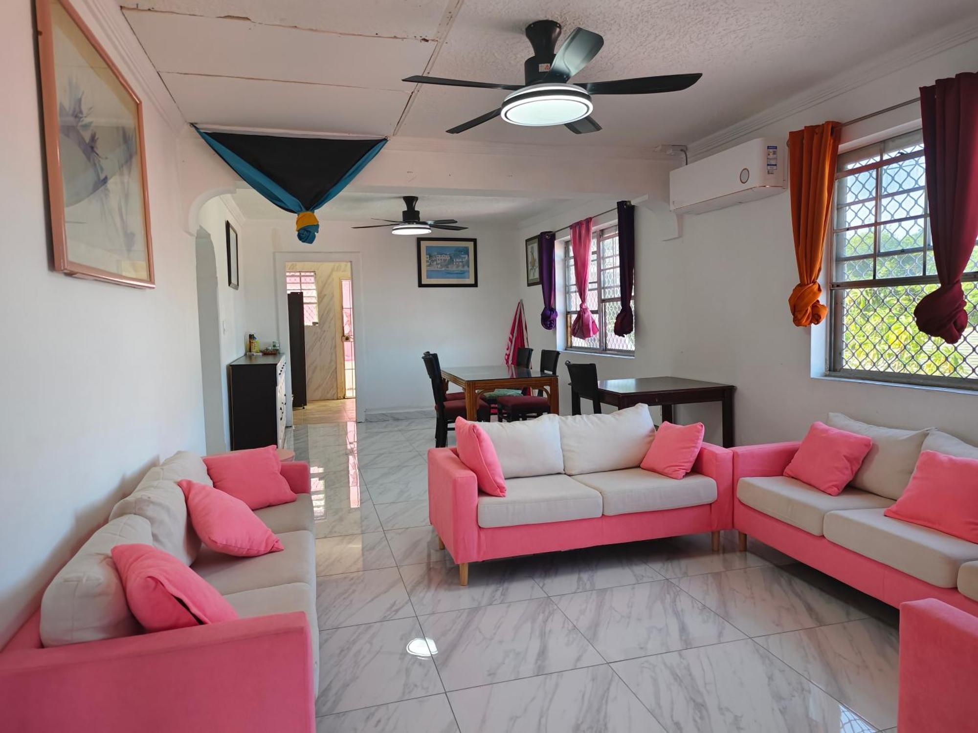Da Pink And White Palace Nassau Exterior photo