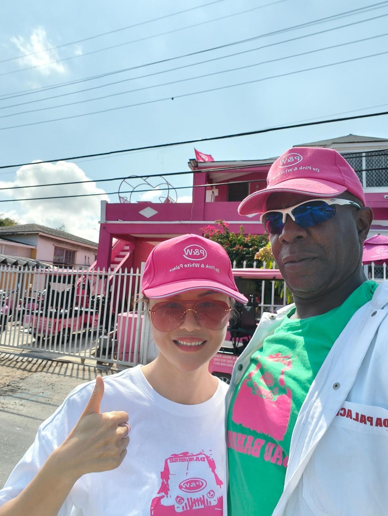 Da Pink And White Palace Nassau Exterior photo